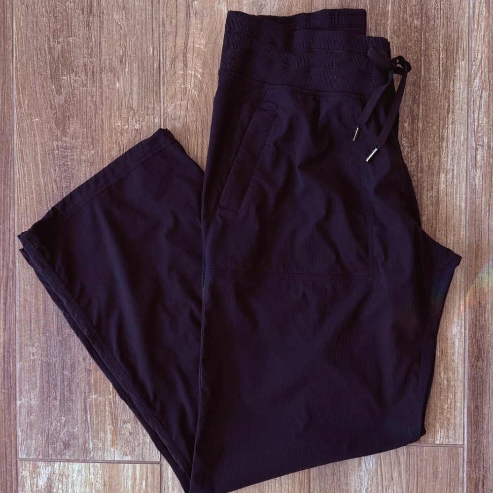 Lululemon Dance Studio Pants - Size 14 - Black - Great Condition